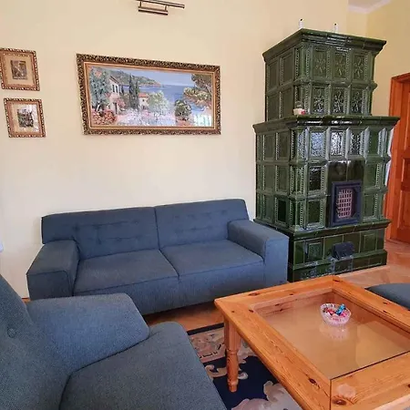 Apartman In Fonyod/balaton 18580 *