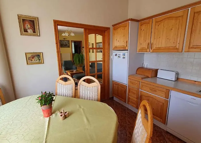 In - Balaton 18580 *