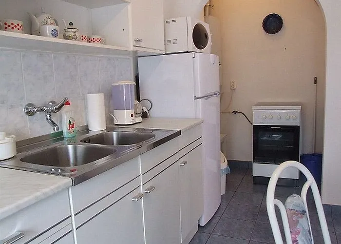 In - Balaton 18580 * Fonyód